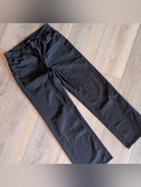 Black high-waisted straight-leg jeans  28"